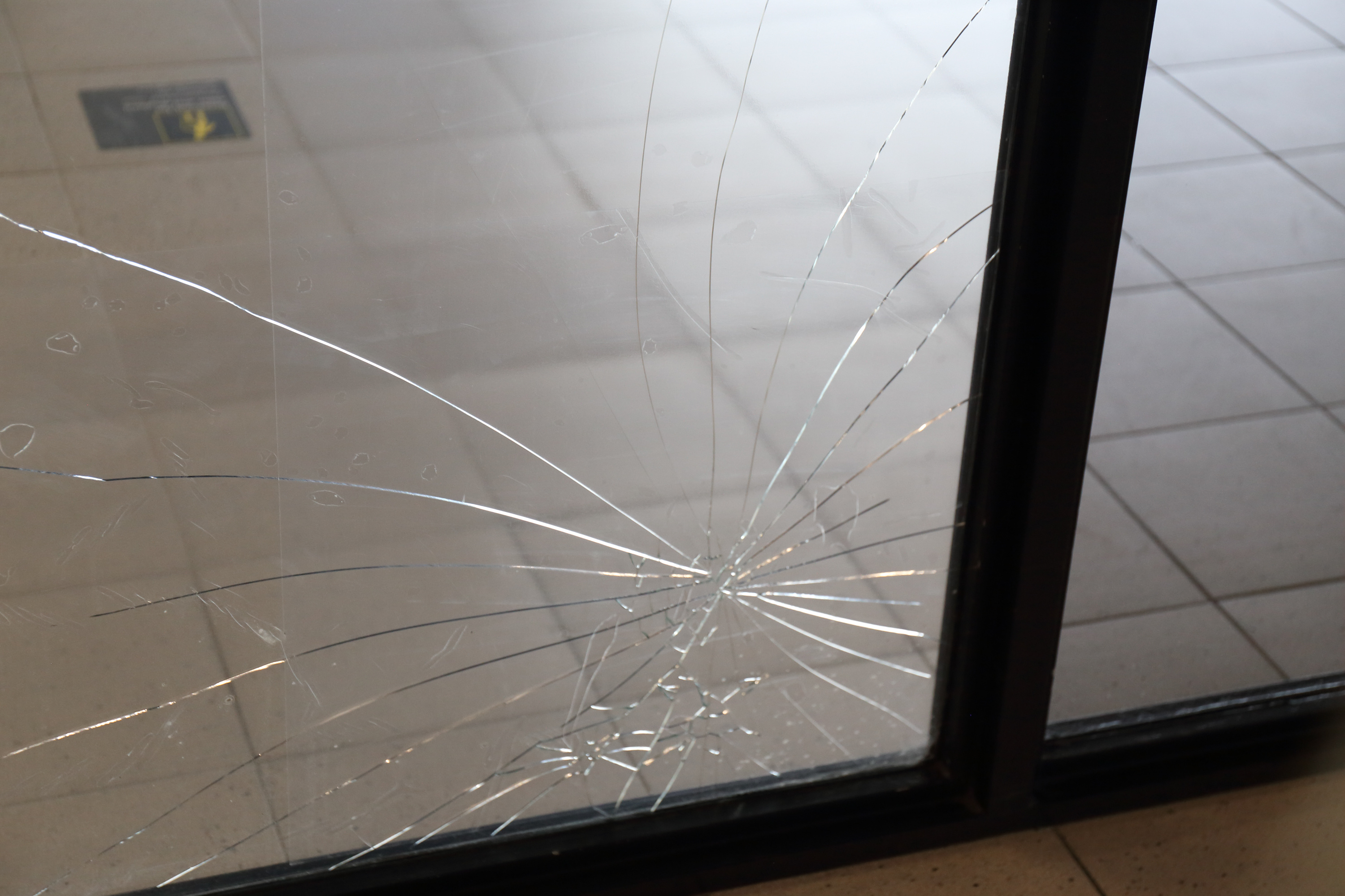 ガラス交換 小牧市 | ガラス修理のご相談は修理の窓口小牧市
